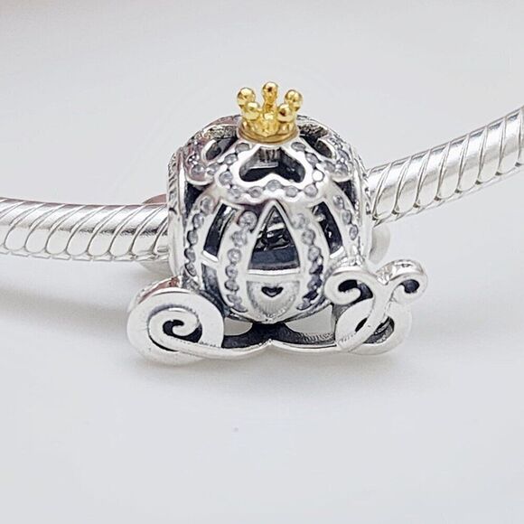 Pandora Disney Cinderella's Pumpkin Coach Charm - Picture 1 of 6